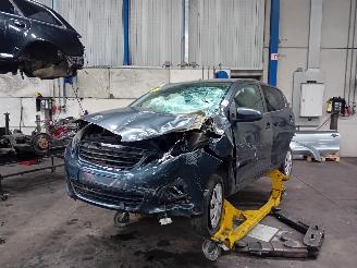 Vrakbiler auto Peugeot 108 108 Hatchback 1.0 12V (1KRFE(CFB)) [51kW]  (05-2014/...) 2016/11