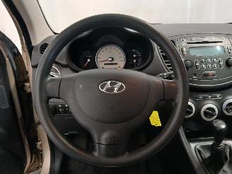 Hyundai I-10 i10 (F5) Hatchback 1.1i 12V (G4HG) [49kW]  (01-2008/12-2013) picture 18