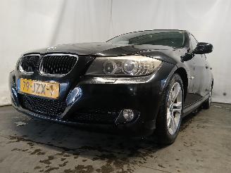 skadebil auto BMW 3-serie 3 serie (E90) Sedan 318i 16V (N43-B20A) [105kW]  (09-2007/10-2011) 2009/9