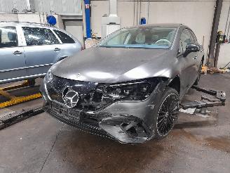 Dezmembrări autoturisme Mercedes EQE EQE (V295) Sedan 350 89/90 kWh (EM780.600) [215kW]  (07-2022/...) 2022