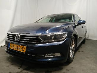 Coche accidentado Volkswagen Passat Passat (3G2) Sedan 1.6 TDI 16V (DCXA) [88kW]  (08-2014/11-2020) 2015/9