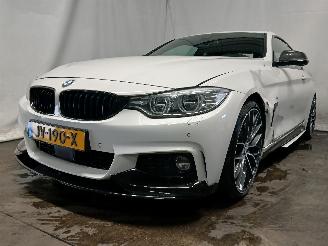 krockskadad bil auto BMW 4-serie 4 serie (F32) Coupé 440i 3.0 TwinPower Turbo 24V (B58-B30A) [240kW] =
 (03-2016/10-2020) 2016/6