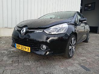 Coche accidentado Renault Clio Clio IV (5R) Hatchback 5-drs 1.5 Energy dCi 90 FAP (K9K-628(K9K-E6)) [=
66kW]  (11-2012/08-2021) 2015/12