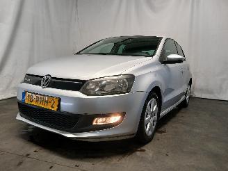 damaged passenger cars Volkswagen Polo Polo V (6R) Hatchback 1.2 TDI 12V BlueMotion (CFWA(Euro 5)) [55kW]  (1=
0-2009/05-2014) 2011/5