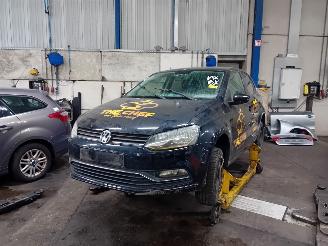 Uttjänta bilar auto Volkswagen Polo Polo V (6R) Hatchback 1.2 TSI 16V BlueMotion Technology (CJZC(Euro 6))=
 [66kW]  (02-2014/10-2017) 2014/0
