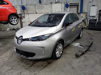 Vrakbiler auto Renault Zoé Zoé (AG) Hatchback 5-drs R90 (5AQ-601) [68kW]  (09-2016/03-2024) 2015/1