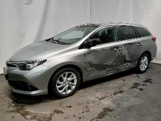 Toyota Auris Auris Touring Sports (E18) Combi 1.2 T 16V (8NR-FTS) [85kW]  (03-2015/=
12-2018) picture 3