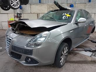 Vrakbiler auto Alfa Romeo Giulietta Giulietta (940) Hatchback 1.4 TB 16V MultiAir (940.A.2000) [125kW]  (0=
4-2010/10-2018) 2013/1