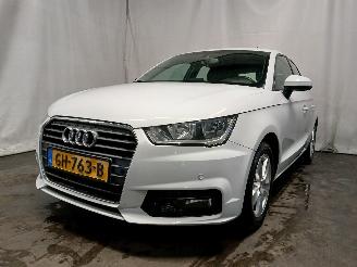 skadebil auto Audi A1 A1 Sportback (8XA/8XF) Hatchback 5-drs 1.0 TFSI Ultra 12V (CHZB(Euro 6=
)) [70kW]  (03-2015/10-2018) 2015/5