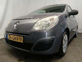 skadebil auto Renault Twingo Twingo II (CN) Hatchback 3-drs 1.2 (D7F-800(Euro 4)) [43kW]  (03-2007/=
09-2014) 2008/6