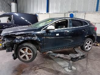 Vrakbiler auto Volvo V-40 V40 (MV) Hatchback 5-drs 1.6 D2 (D4162T) [84kW]  (03-2012/12-2016) 2013/0