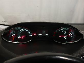 Peugeot 308 308 (L3/L8/LB/LH/LP) Hatchback 5-drs 1.2 12V e-THP PureTech 110 (EB2DT=
(HNZ)) [81kW]  (11-2013/06-2021) picture 21