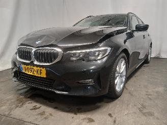 damaged passenger cars BMW 3-serie 3 serie Touring (G21) Combi 330i 2.0 TwinPower Turbo 16V (B48-B20B) [1=
90kW]  (07-2019/...) 2020/9