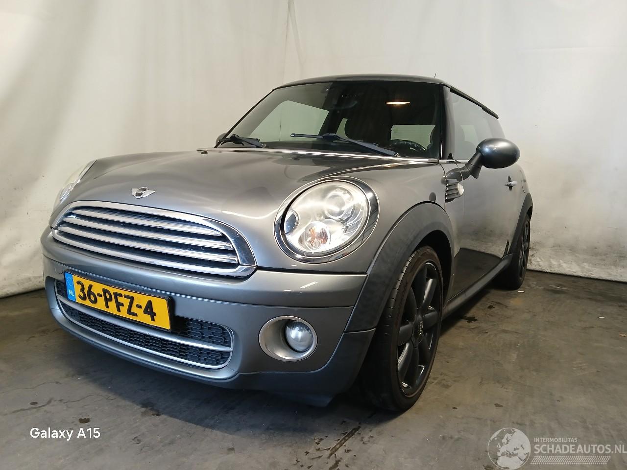 Mini Mini Mini (R56) Hatchback 1.6 16V Cooper (N12-B16A) [88kW]  (10-2006/02-201=
2)