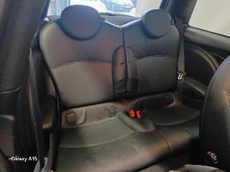 Mini Mini Mini (R56) Hatchback 1.6 16V Cooper (N12-B16A) [88kW]  (10-2006/02-201=
2) picture 10