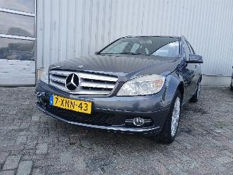 damaged passenger cars Mercedes C-klasse C Estate (S204) Combi 2.2 C-200 CDI 16V BlueEFFICIENCY (OM651.913) [10=
0kW]  (04-2010/...) 2010/5