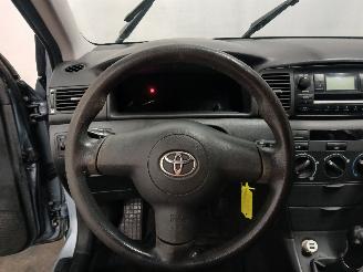 Toyota Corolla Corolla (E12) Hatchback 1.6 16V VVT-i (3ZZFE) [81kW]  (01-2002/12-2006=
) picture 18