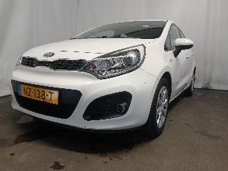 Voiture accidenté Kia Rio Rio III (UB) Hatchback 1.1 CRDi VGT 12V (D3FA) [55kW]  (09-2011/12-201=
7) 2014/1