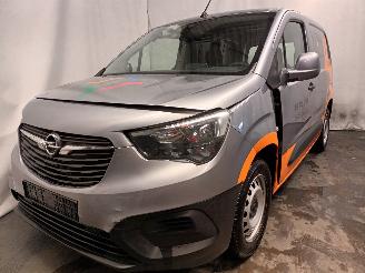 uszkodzony samochody osobowe Opel Combo Combo Cargo Van 1.6 CDTI 100 (B16DT(DV6FD)) [73kW]  (06-2018/04-2020) 2020/5