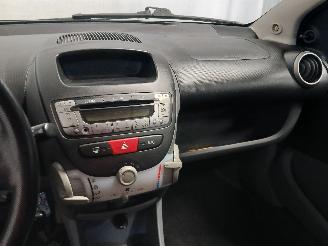 Toyota Aygo Aygo (B10) Hatchback 1.0 12V VVT-i (1KR-FE) [50kW]  (07-2005/05-2014) picture 15