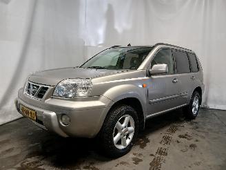 Nissan X-Trail X-Trail (T30) SUV 2.0 16V 4x4 (QR20DE) [103kW]  (07-2001/01-2013) picture 3