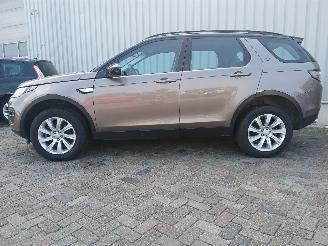 Land Rover Discovery Discovery Sport (LC) Terreinwagen 2.0 TD4 180 16V (204DTD(AJ20D4)) [13=
2kW]  (06-2015/...) picture 4