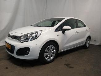Kia Rio Rio III (UB) Hatchback 1.1 CRDi VGT 12V (D3FA) [55kW]  (09-2011/12-201=
7) picture 3