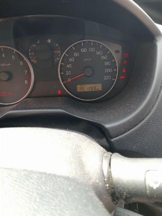 Hyundai I-20 i20 Hatchback 1.2i 16V (G4LA) [57kW]  (09-2008/12-2012) picture 2