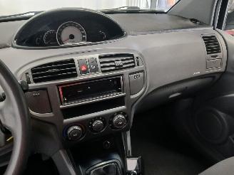 Hyundai Matrix Matrix Hatchback 1.6 16V (G4ED) [76kW]  (06-2001/04-2010) picture 16