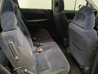 Honda Stream Stream I (RN) MPV 2.0 16V VTEC (K20A5) [115kW]  (05-2001/09-2006) picture 10