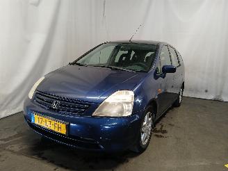 skadebil auto Honda Stream Stream I (RN) MPV 2.0 16V VTEC (K20A5) [115kW]  (05-2001/09-2006) 2003/5
