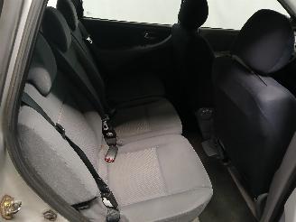 Nissan Almera Almera Tino (V10M) MPV 1.8 16V (QG18DE) [85kW]  (12-2002/02-2006) picture 10