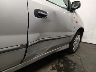 Nissan Almera Almera Tino (V10M) MPV 1.8 16V (QG18DE) [85kW]  (12-2002/02-2006) picture 21