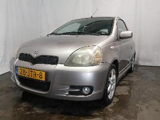 krockskadad bil auto Toyota Yaris Yaris (P1) Hatchback 1.5 T Sport 16V VVT-i (1NZFE) [78kW]  (04-2001/09=
-2005) 2002/8