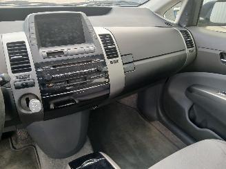 Toyota Prius Prius (NHW20) Liftback 1.5 16V (1NZ-FXE) [82kW]  (09-2003/12-2009) picture 15