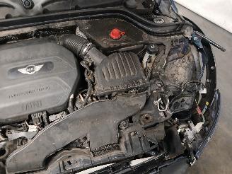 Mini Mini Mini (F56) Hatchback 3-drs 1.5 12V One D (B37C15A) [70kW]  (03-2014/..=
=2E) picture 28