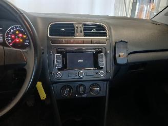 Volkswagen Polo Polo V (6R) Hatchback 1.2 TDI 12V BlueMotion (CFWA(Euro 5)) [55kW]  (1=
0-2009/05-2014) picture 17