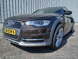 Voiture accidenté Audi A6 A6 Allroad Quattro (C7) Combi 3.0 TDI V6 24V (CDUD) [180kW]  (01-2012/=
06-2016) 2013/1