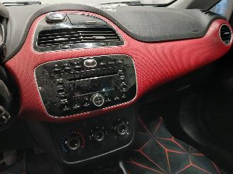 Fiat Punto Punto Evo (199) Hatchback 1.4 16V MultiAir Start&Stop (955.A.6000(Euro=
 5)) [77kW]  (10-2009/02-2012) picture 17