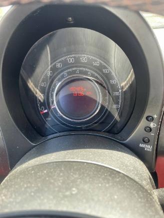 Fiat 500 500 (312) Hatchback 0.9 TwinAir 85 (312.A.2000) [63kW]  (07-2010/...) picture 2