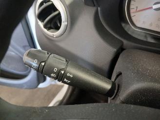 Dacia Sandero Sandero I (BS) Hatchback 1.2 16V (D4F-732(D4F-F7)) [55kW]  (11-2008/12=
-2012) picture 13