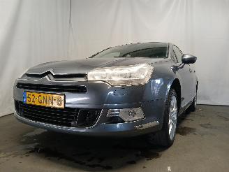 Vaurioauto  passenger cars Citroën C5 C5 III Berline (RD) Hatchback 3.0 V6 24V (ES9A(XFV)) [155kW]  (02-2008=
/12-2010) 2008/8