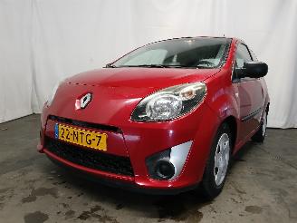 krockskadad bil auto Renault Twingo Twingo II (CN) Hatchback 3-drs 1.2 16V (D4F-772(D4F-J7)) [56kW]  (03-2=
007/09-2014) 2010/11