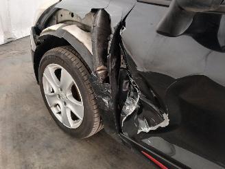 Renault Clio Clio IV (5R) Hatchback 5-drs 0.9 Energy TCE 90 12V (H4B-400(H4B-A4)) [=
66kW]  (11-2012/08-2021) picture 22