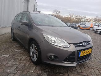 Ford Focus Focus 3 Wagon Combi 1.0 Ti-VCT EcoBoost 12V 125 (M1DA(Euro 5)) [92kW] =
 (02-2012/05-2018) picture 6