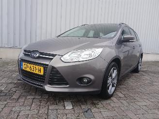 krockskadad bil auto Ford Focus Focus 3 Wagon Combi 1.0 Ti-VCT EcoBoost 12V 125 (M1DA(Euro 5)) [92kW] =
 (02-2012/05-2018) 2014/5