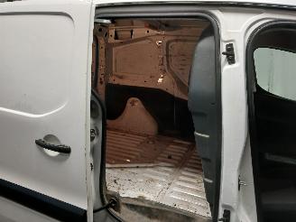 Peugeot Partner Partner (GC/GF/GG/GJ/GK) Van 1.6 HDI, BlueHDI 75 (DV6FE(BHW)) [55kW]  =
(07-2011/12-2018) picture 10