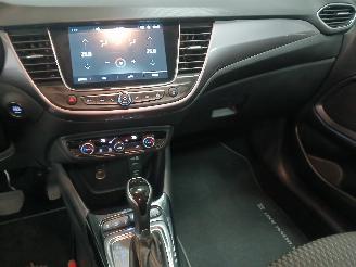 Opel Crossland Crossland (X) SUV 1.2 Turbo 12V (F12XHT(EB2ADTS)) [96kW]  (03-2017/...=
) picture 16