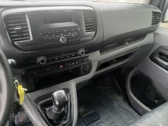 Peugeot Expert Expert (V1/VA/VB/VE/VF/VT/VY) Van 1.5 BlueHDi 100 (DV5RUCd(YHR)) [75kW=
]  (06-2018/...) picture 16