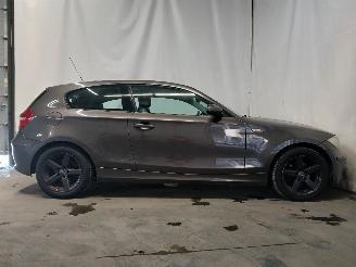 BMW 1-serie 1 serie (E81) Hatchback 3-drs 116i 1.6 16V (N43-B16A) [90kW]  (03-2007=
/12-2011) picture 7